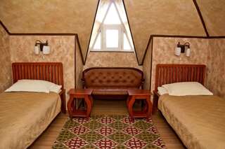 Отель Горы Азии - 1 Бишкек Стандартный двухместный номер с 1 кроватью или 2 отдельными кроватями-11